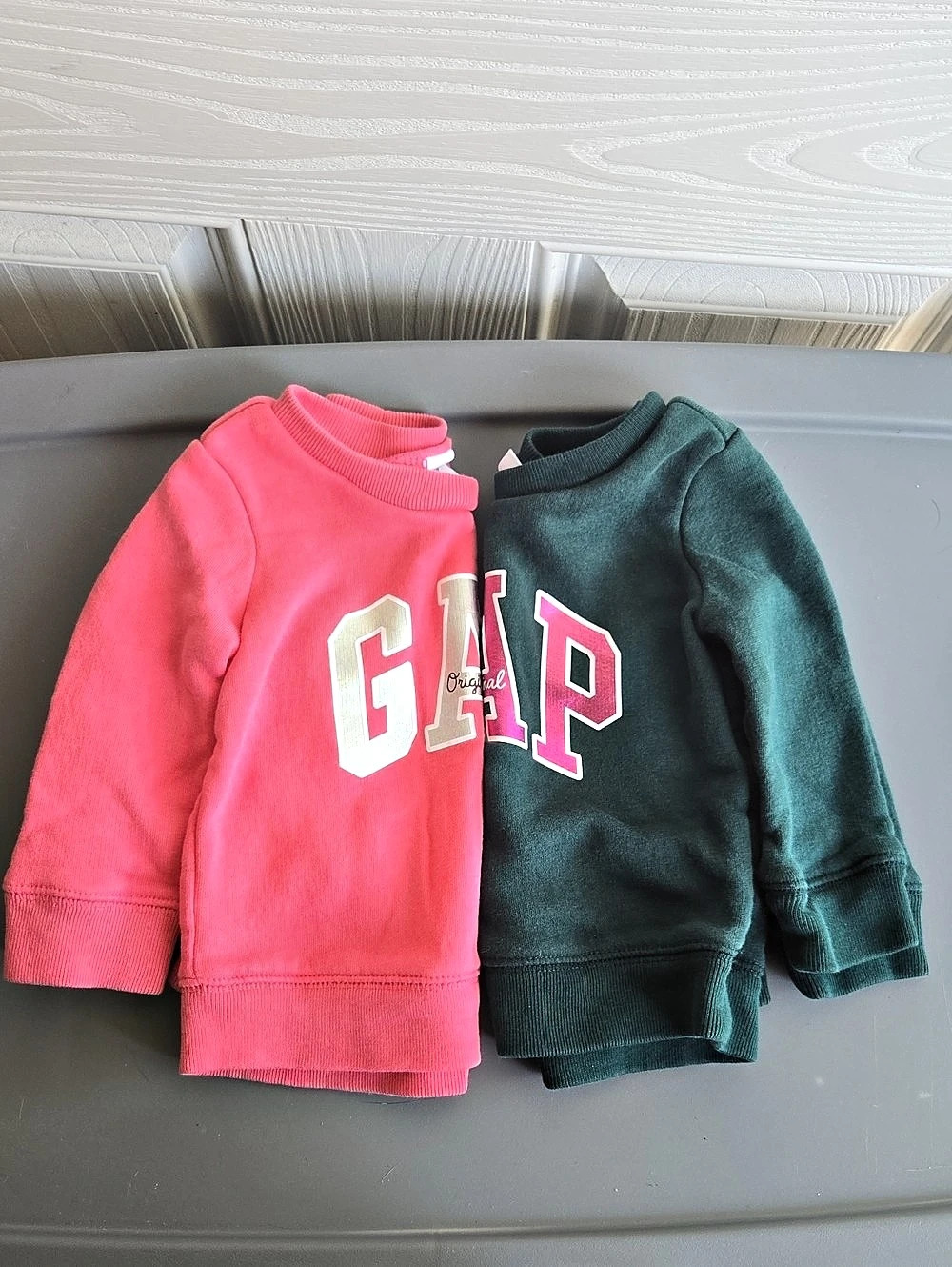 Gap Baby Sweatshirt Set Pink & Green Size 6-12 Months